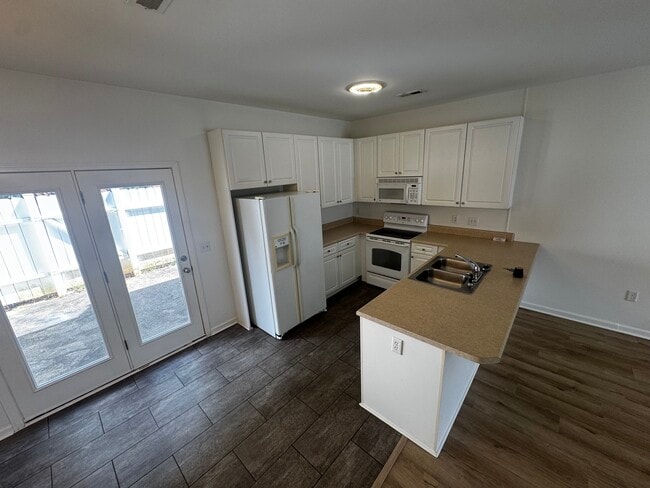 Photo - 14 Ridgestone Cir