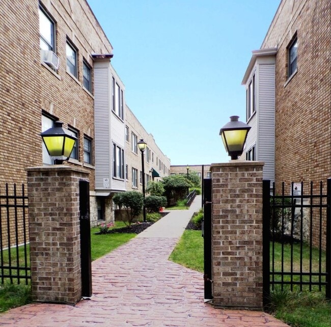 Courtyard at James