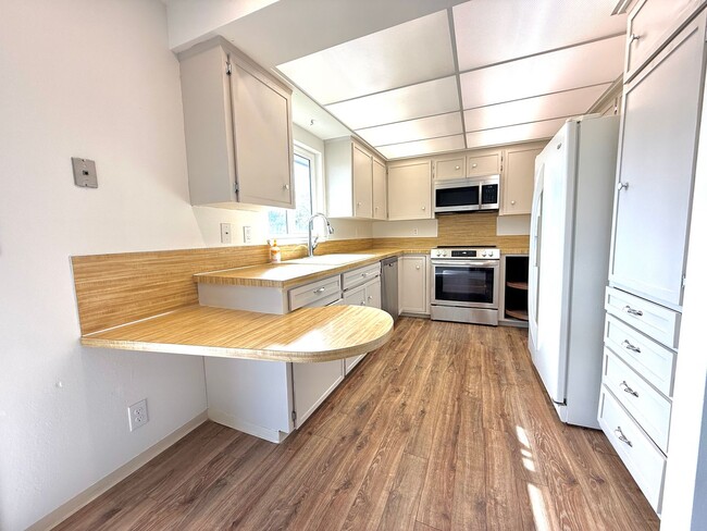 Photo - 80 S Heather Dr