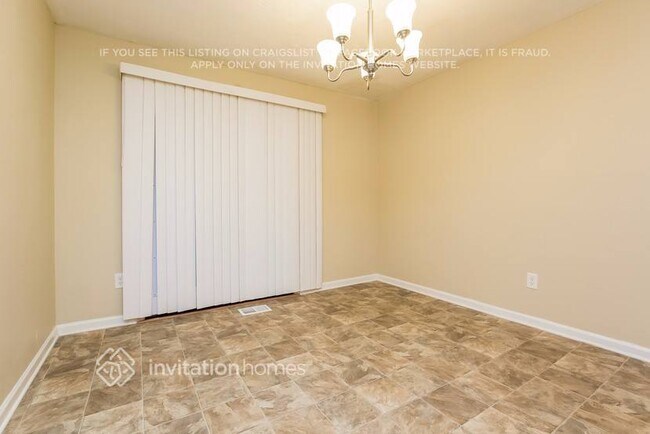 Photo - 1398 Yates Ave