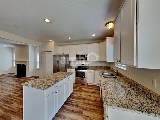 Photo - 524 Corbel Dr