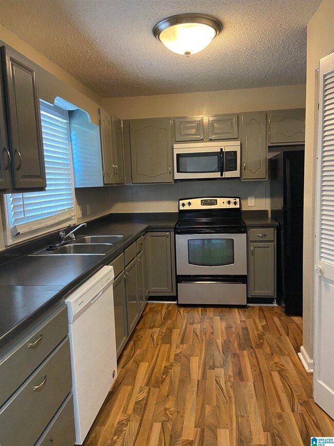 Photo - 205 Old Rocky Ridge Ln