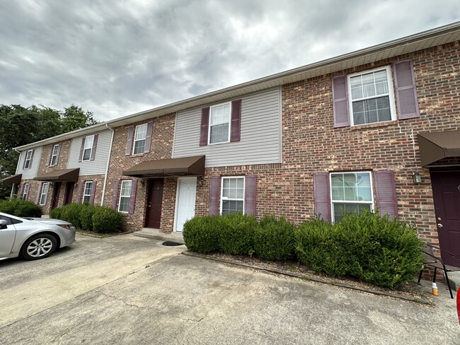 Photo - 2303 Raleigh Ct Townhome