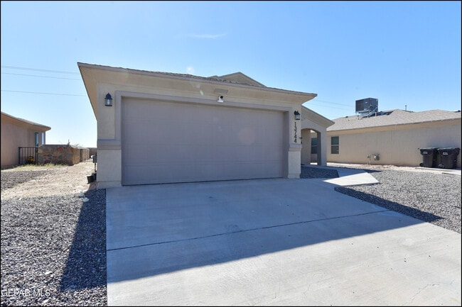 Photo - 13744 Flora Vista Ave