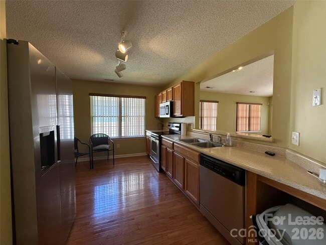 Photo - 114 Fairway View Dr