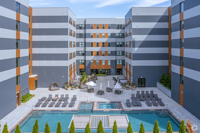 Building Photo - 3 Acres