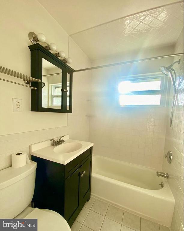 Photo - 6201 Hillview Ave