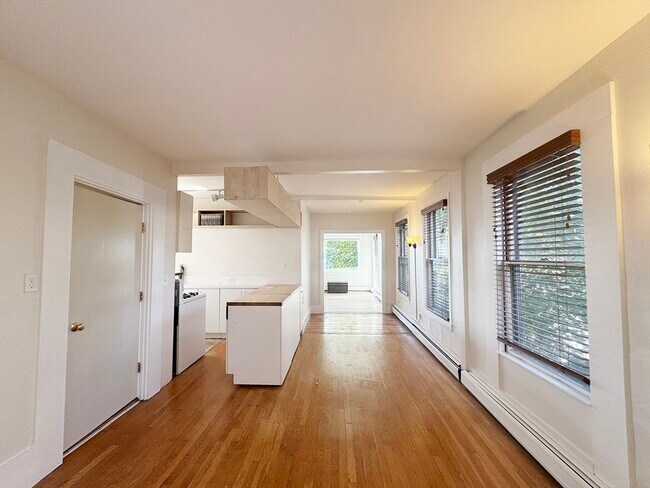 Photo - 253 Webster St Unit 1