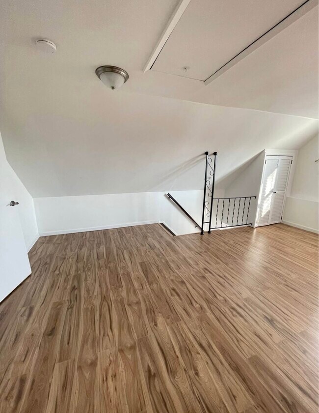 Photo - 67 Kossuth St Unit 2nd Floor