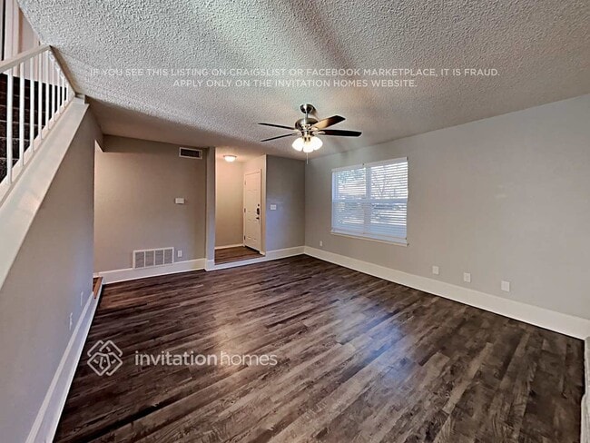 Photo - 4820 Butterfield Rd