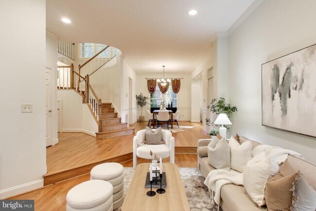 Photo - 7806 Fox Gate Ct House