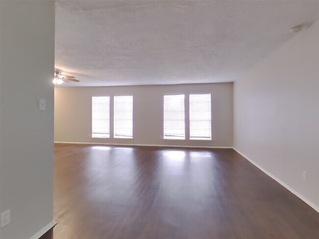 Photo - 11119 Daybreak Ln