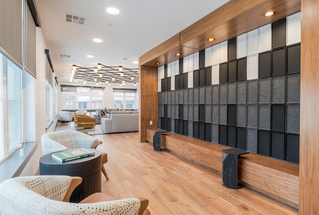 Photo - J Luna at Ballston