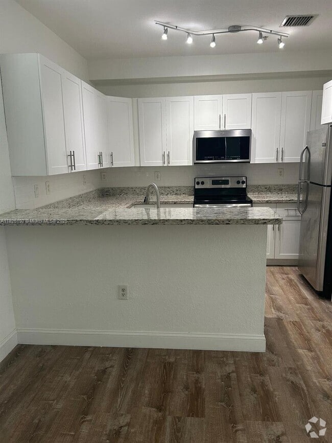 Building Photo - 4465 SW 160th Ave Unit 201 Rental