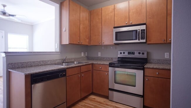 Photo - 1/1 in West Campus Unit 318