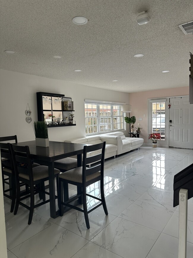 Photo - 15861 SW 70th Terrace