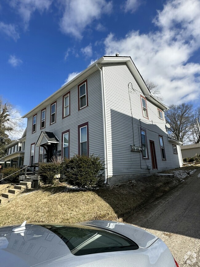 Building Photo - 316 N 10th St Unit 3 Rental