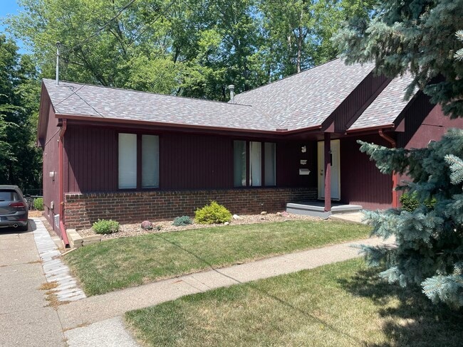 Front of unit - 2924 56th St Apartments