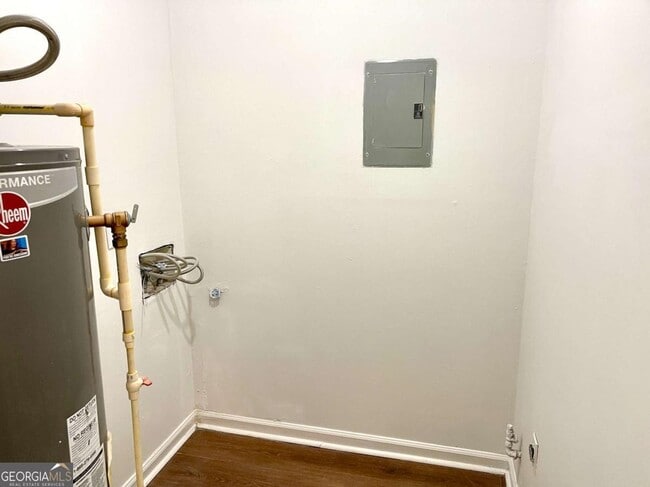 Photo - 135 Meadowbrook Ct Unidad C