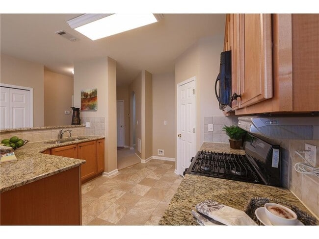 Photo - 393 Grayson Way