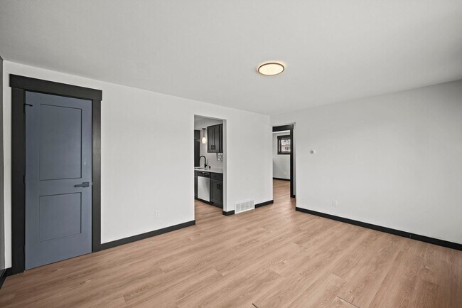 Photo - 3717 N Perry St Unidad 3719