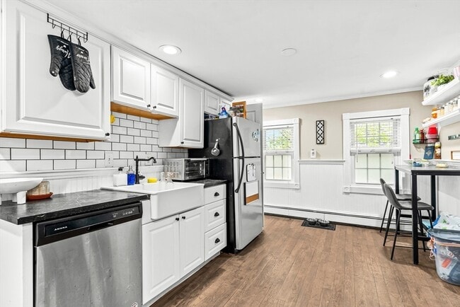 Building Photo - 121 Franklin St Unit 2