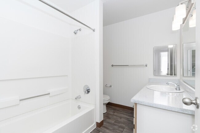 3BR, 2BA - 1,185SF Secondary Bathroom