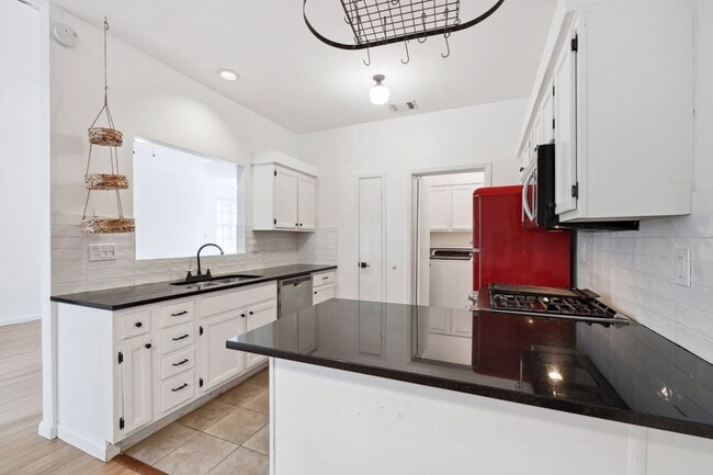 Photo - 6501 Brush Country Rd