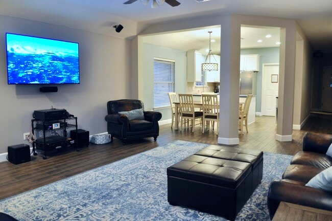 Facing the dining room/ Kitchen with pantry/utility room door in background) - 1405 Amber Day Dr