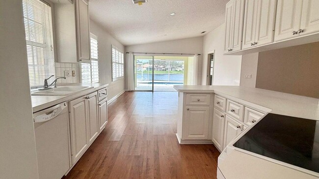 Photo - 2243 Blue Springs Rd