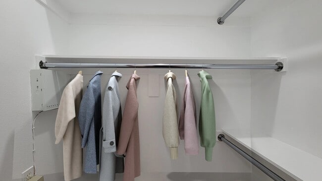 Photo - 1730 Colby Ave Unidad 203