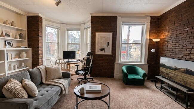 Photo - 627 S Negley Ave Unit Apartment 2
