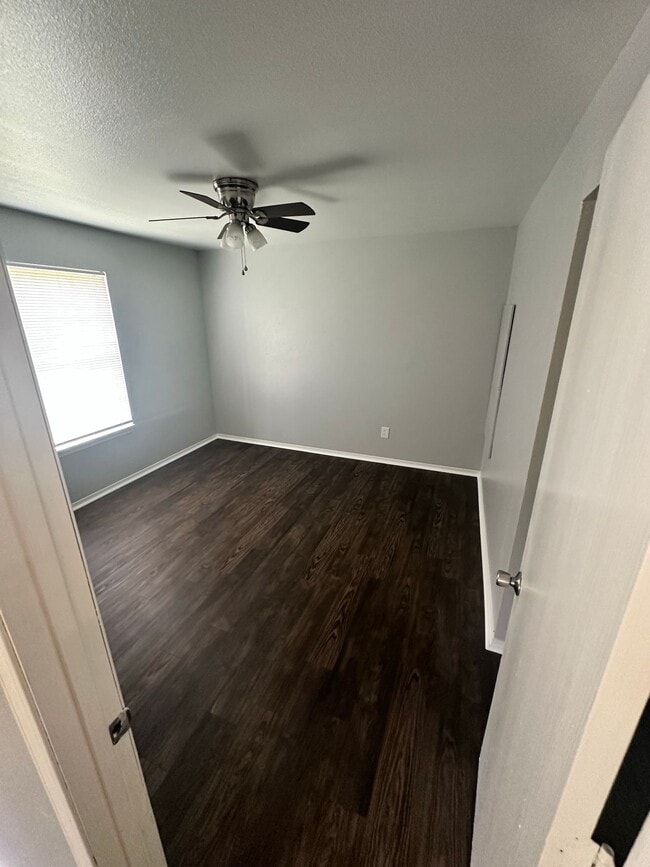 Photo - C&W Crutcher Apartments