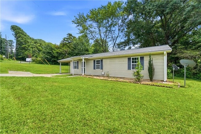 Photo - 3641 Macedonia Rd