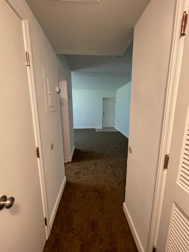 Photo - 742 Brandywine St SE Unit B1