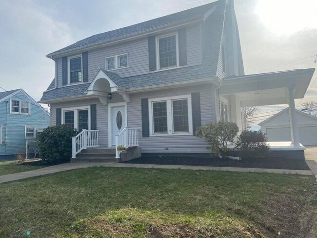 Building Photo - 257 Lovers Ln