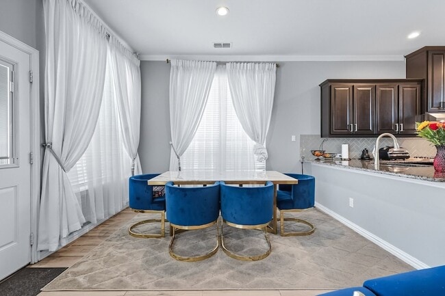 Photo - 717 Whippoorwill Dr