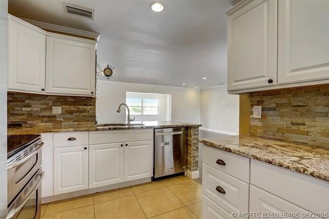 Photo - 9387 Richmond Cir