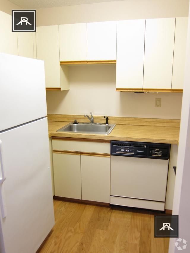Building Photo - 1 bedroom in Quincy MA 02171 Unit 706 Rental