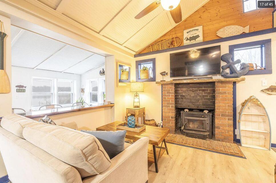 Photo - 2555 Melvin Rd