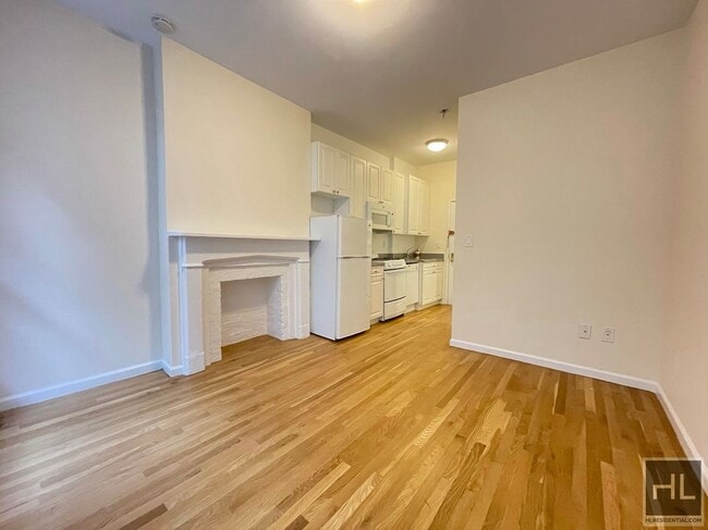 Photo - THIRD AVENUE Unit 16