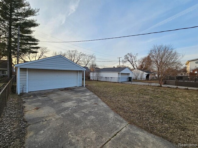 Photo - 1501 Silvery Ln