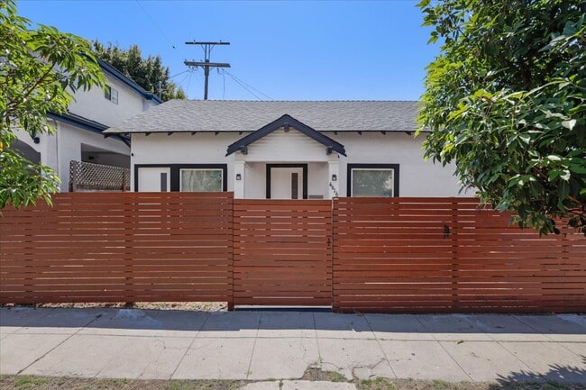 Photo - 4616 Rosewood Ave