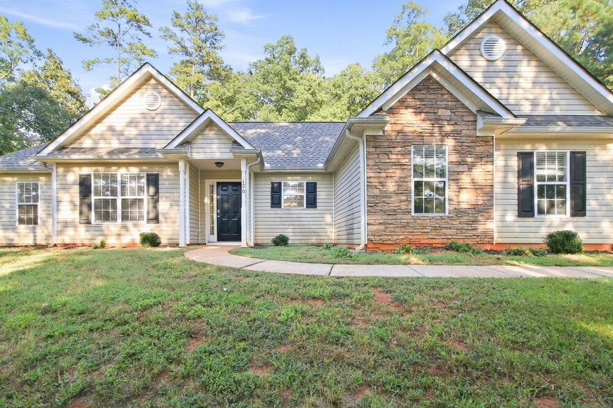 130 Hidden Brook Trail