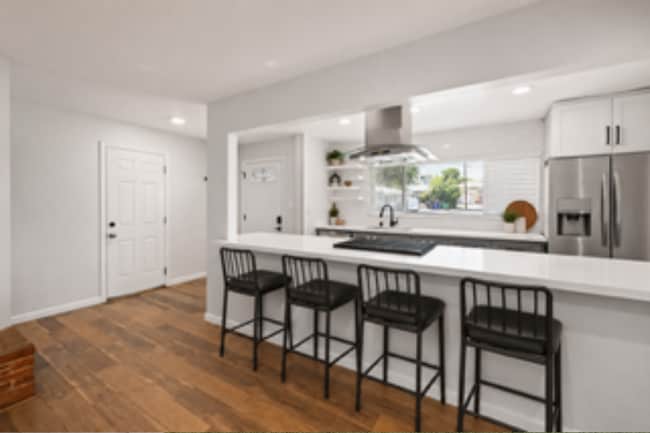 Photo - 5139 Ewing St