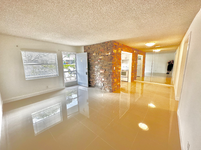 Photo - 1425 Arthur St Condo Unit 107A