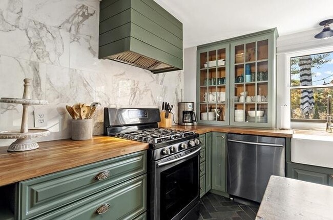 Photo - 10 Greenwood St