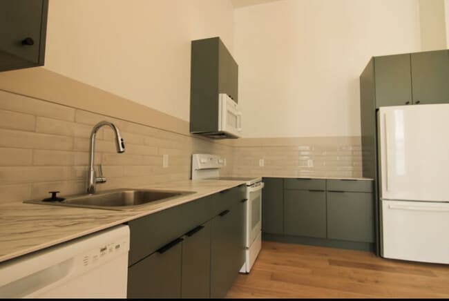 Photo - City Hall Unidad 402