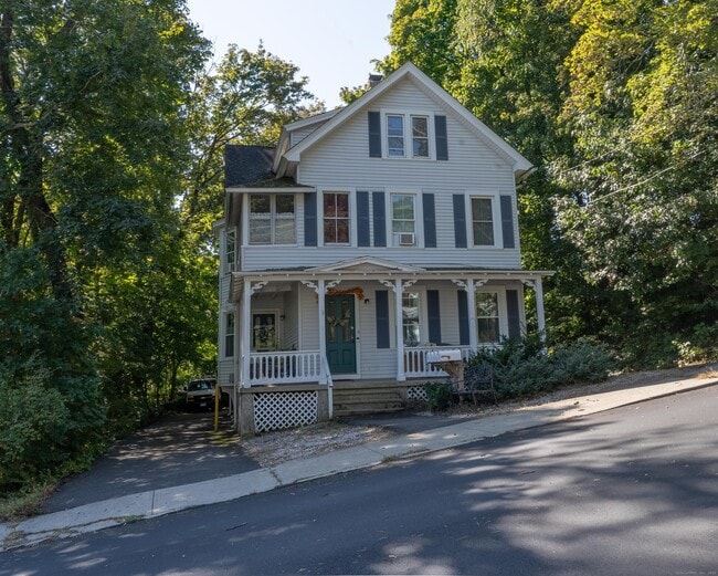 Building Photo - 128 Millville Ave Unit 2