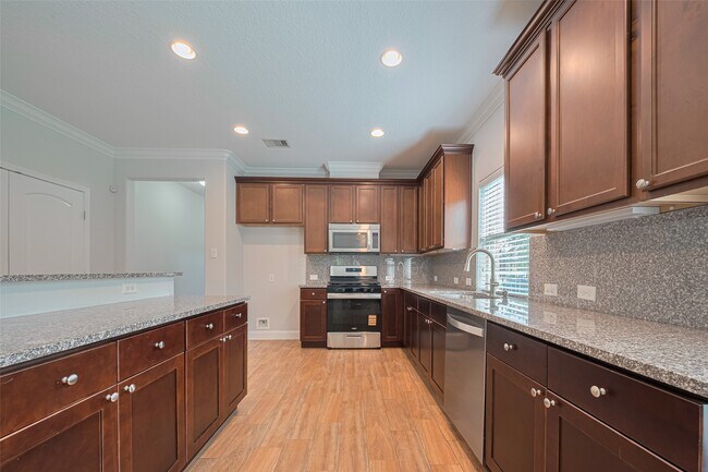 Photo - 122 Wood Drake Place